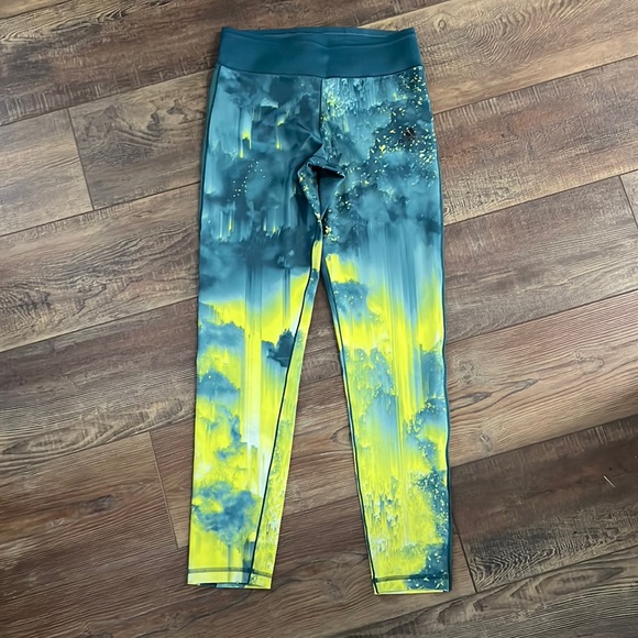 Workout Climate Leggings - Picture 1 of 6